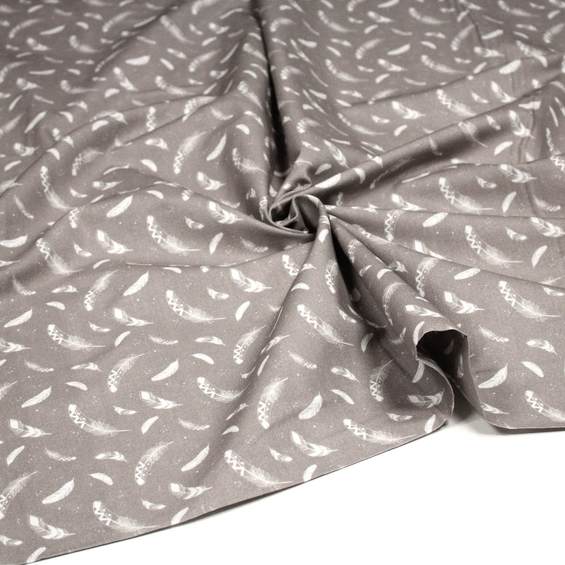 Tissu cotonnade gris clair aux plumes blanches - OEKO - TEX - TissusPapi.com