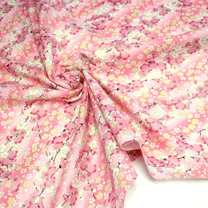 Tissu cotonnade motif japonais fleurs de cerisier : tons roses ou tons bleus– COLLECTION JAPON DORÉ - TissusPapi.com