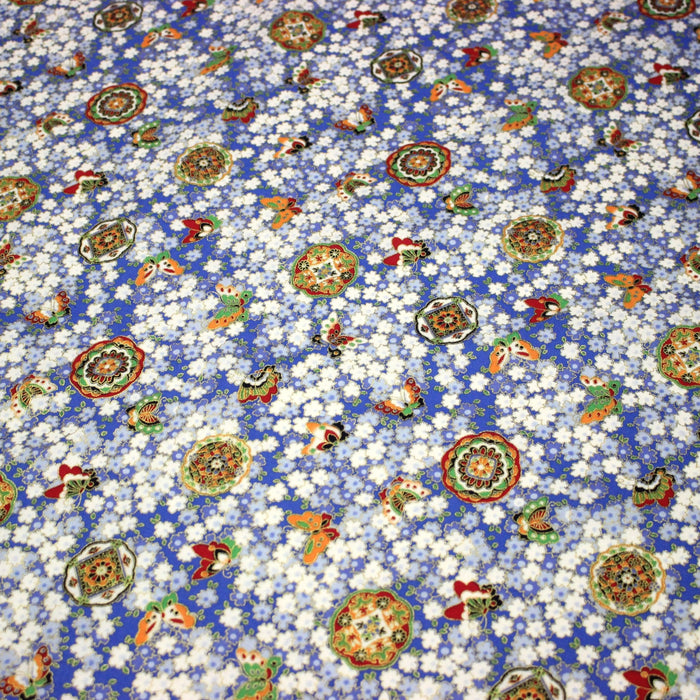 Tissu cotonnade motif japonais fleurs de cerisier, papillons et médaillons dorés, trois couleurs - COLLECTION JAPON DORÉ - TissusPapi.com