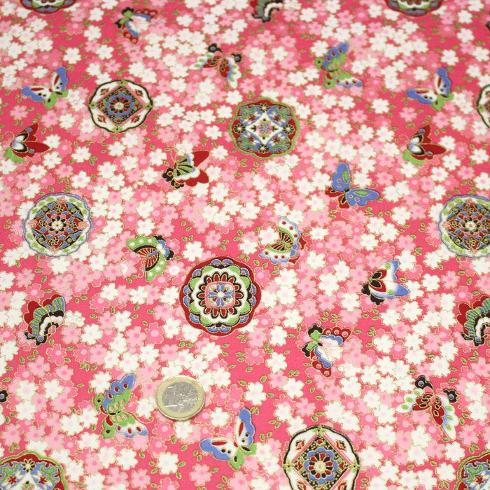 Tissu cotonnade motif japonais fleurs de cerisier, papillons et médaillons dorés, trois couleurs - COLLECTION JAPON DORÉ - TissusPapi.com