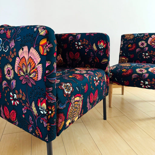 Tissu demi-natté coton bleu pétrole motif floral INDIENNES par Inkfabrik - Collection Thevenon - TissusPapi.com