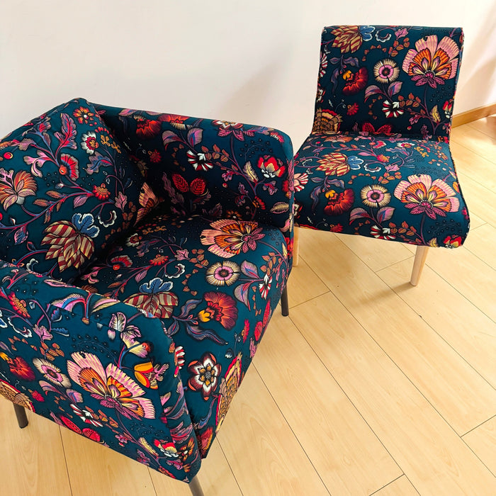 Tissu demi-natté coton bleu pétrole motif floral INDIENNES par Inkfabrik - Collection Thevenon - TissusPapi.com