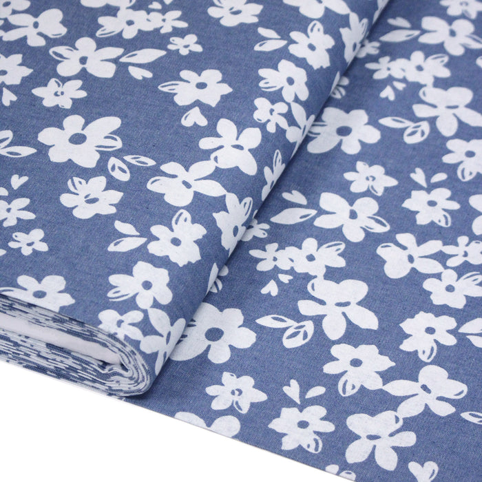 Tissu Chambray de coton bleu aux fleurs blanches - OEKO-TEX