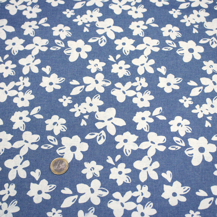 Tissu Chambray de coton bleu aux fleurs blanches - OEKO-TEX