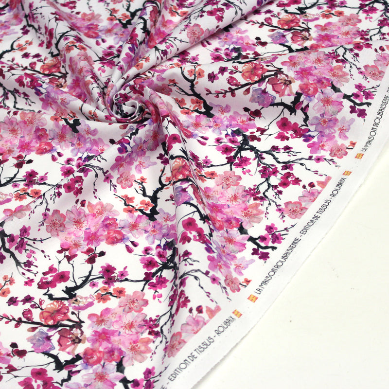 Tissu cotonnade SAKURA ROSE : jardin japonais aux fleurs de cerisier roses & fuchsia - TissusPapi.com