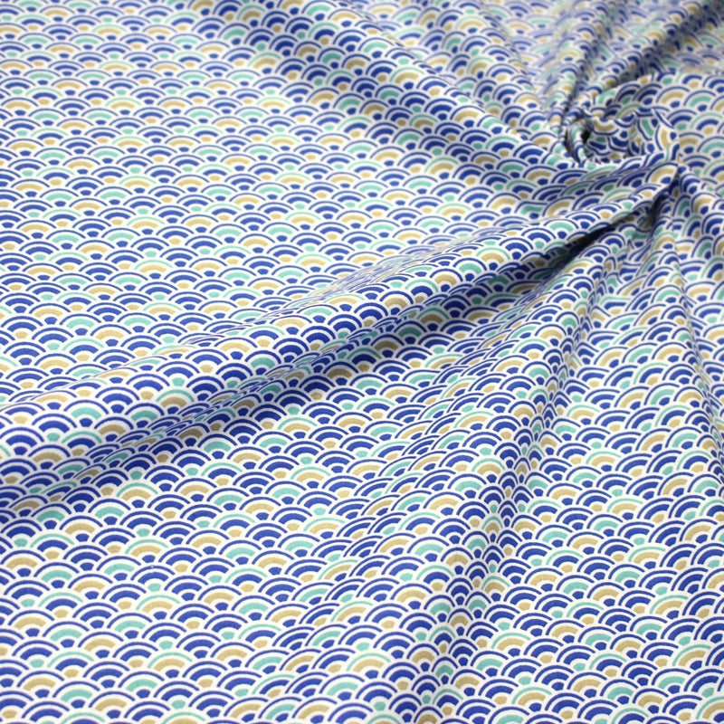 Tissu cotonnade motif japonais vagues SEIGAIHA : ocre & vert ou bleu & vert - STANDARD 100 OEKO - TEX - TissusPapi.com