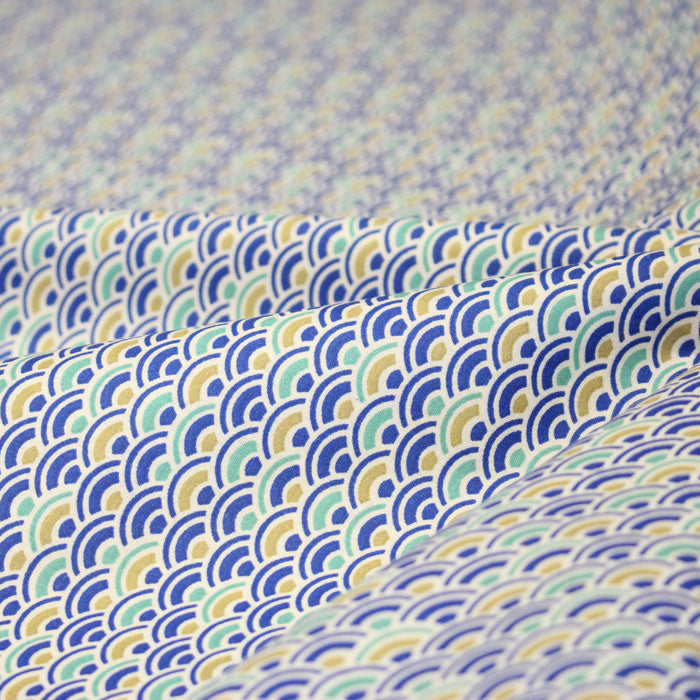 Tissu de coton motif japonais SEIGAIHA aux tons bleus et verts  - OEKO-TEX