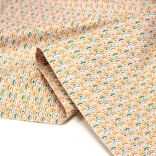 Tissu cotonnade motif japonais SEIGAIHA aux tons ocres et verts - OEKO - TEX - TissusPapi.com