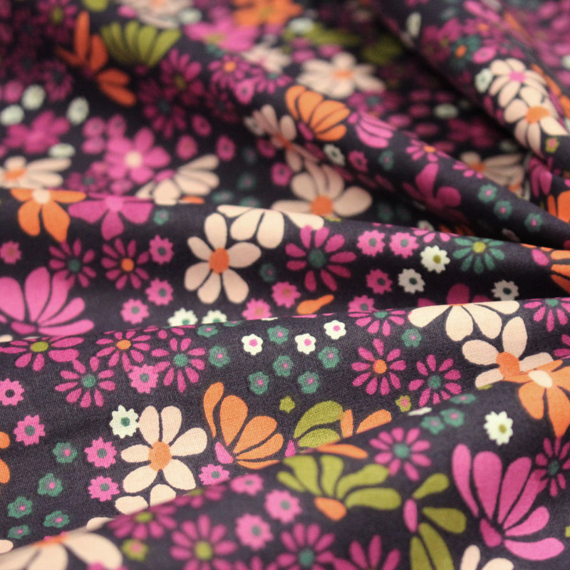 Tissu cotonnade fleuri SEVENTIES violet orange vert - STANDARD 100 OEKO - TEX - TissusPapi.com