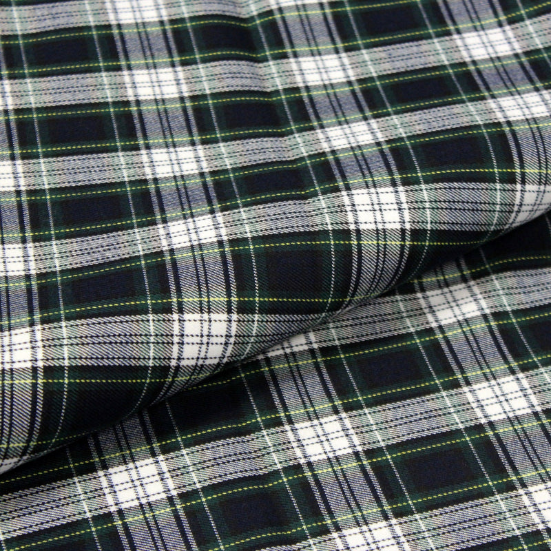 Tissu habillement Tartan carreaux motif traditionnel bleu marine, vert et blanc - OEKO - TEX® - TissusPapi.com