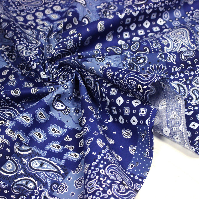 Tissu cotonnade, motif BANDANA paisley : rouge / bleu / vert - OEKO - TEX STANDARD 100 - TissusPapi.com