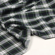 Tissu habillement Tartan carreaux motif traditionnel bleu marine, vert et blanc - OEKO - TEX® - TissusPapi.com