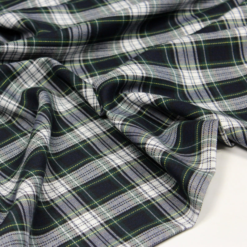 Tissu habillement Tartan carreaux motif traditionnel bleu marine, vert et blanc - OEKO - TEX® - TissusPapi.com