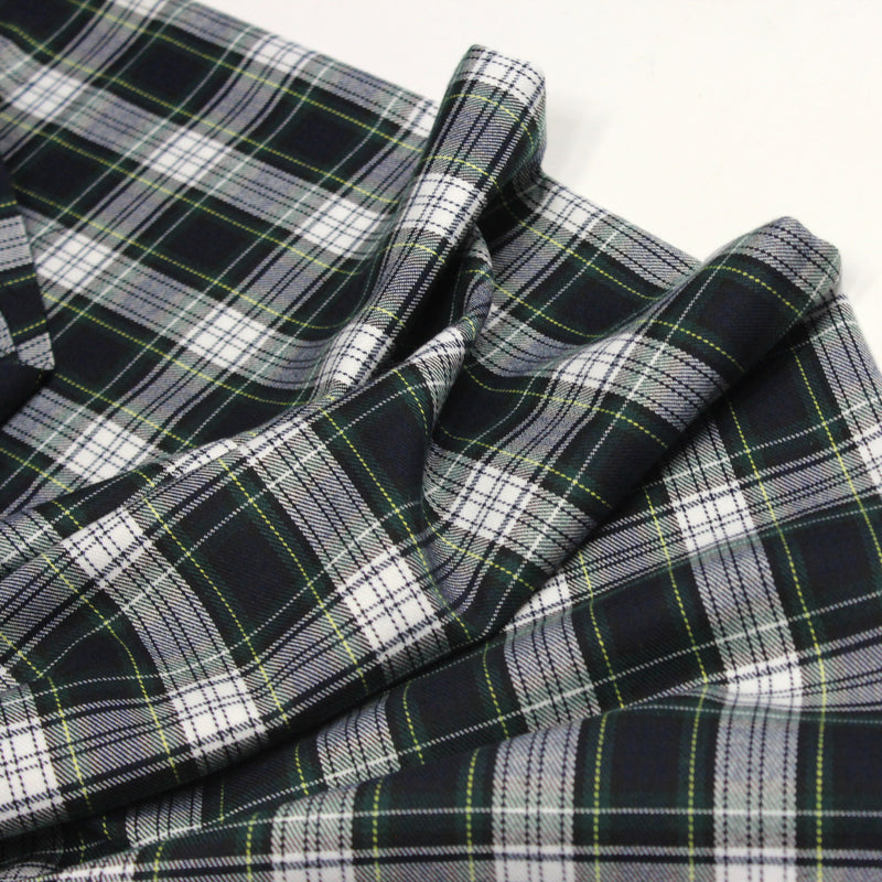 Tissu habillement Tartan carreaux motif traditionnel bleu marine, vert et blanc - OEKO - TEX® - TissusPapi.com