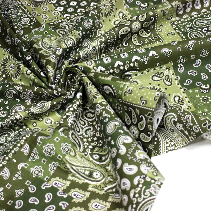 Tissu cotonnade, motif BANDANA paisley : rouge / bleu / vert - OEKO - TEX STANDARD 100 - TissusPapi.com