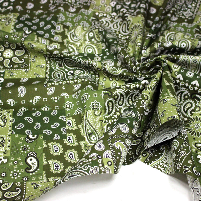 Tissu cotonnade, motif BANDANA paisley : rouge / bleu / vert - OEKO - TEX STANDARD 100 - TissusPapi.com