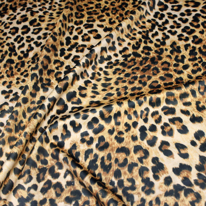 Tissu Velours ras motif léopard