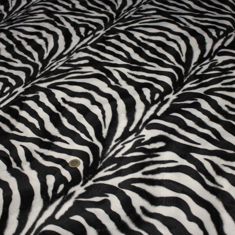Tissu Velours imprimé motif ZEBRE : noir & blanc cassé - TissusPapi.com