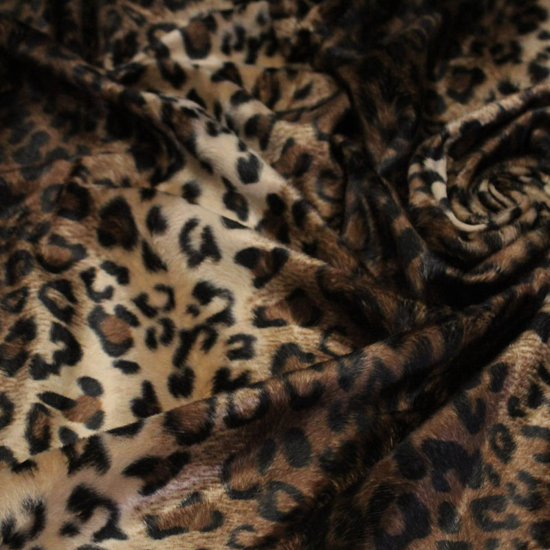 Tissu Velours imprimé motif LEOPARD aux couleurs fauves - TissusPapi.com