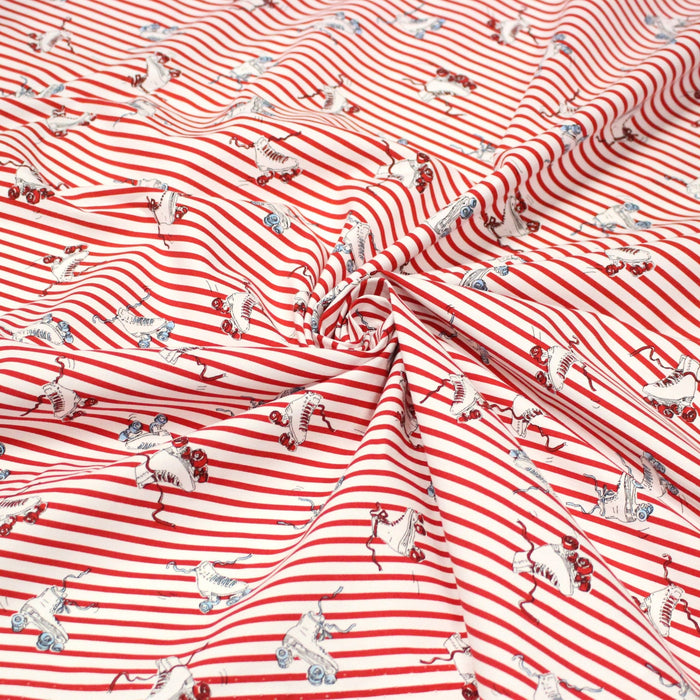 Tissu popeline coton, roller quad / patins à roulette & rayures blanches et rouges - TissusPapi.com