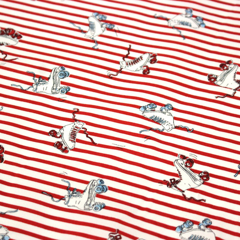 Tissu popeline coton, roller quad / patins à roulette & rayures blanches et rouges - TissusPapi.com