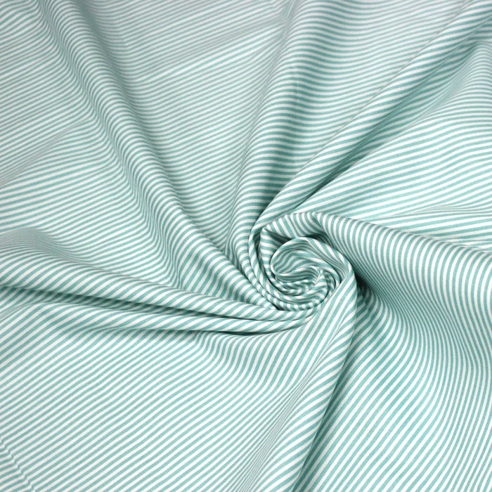 Tissu popeline coton aux fines rayures vert menthe à l'eau et blanches - TissusPapi.com