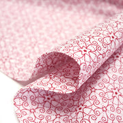 Tissu de Noël cotonnade blanc aux motifs géométriques rouges de Noël - TissusPapi.com