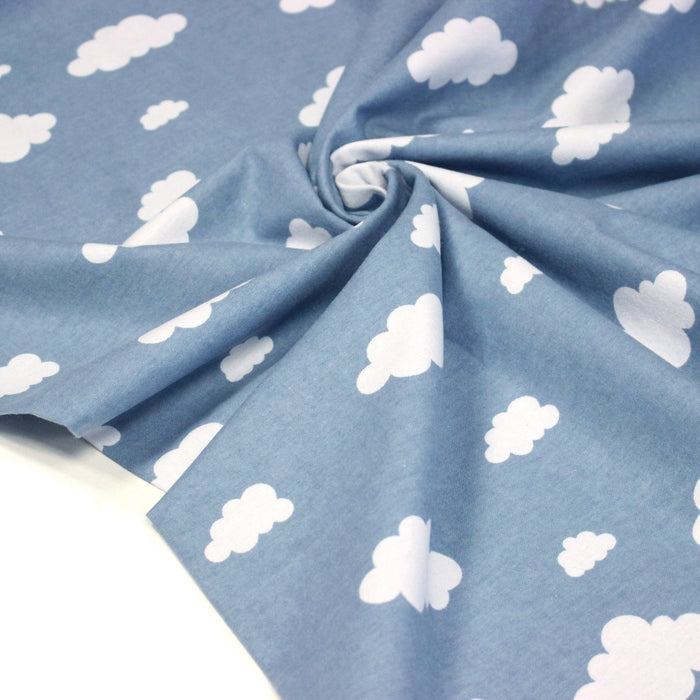 Tissu flanelle coton gratté bleu aux nuages blancs, collection enfant, parfait pour pyjamas & draps - STANDARD 100 OEKO - TEX - TissusPapi.com