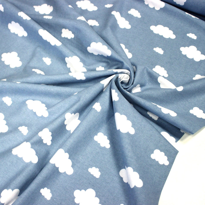 Tissu flanelle coton gratté bleu aux nuages blancs, collection enfant, parfait pour pyjamas & draps - STANDARD 100 OEKO - TEX - TissusPapi.com