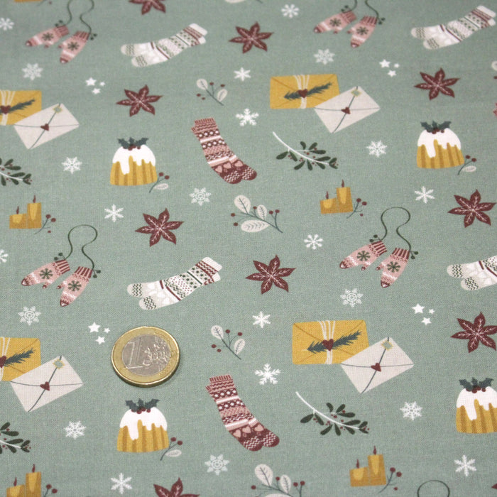 Tissu de Noël, cotonnade vert aux objets de Noël moutarde et bordeaux - STANDARD 100 OEKO-TEX