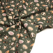 Tissu cotonnade vert anglais aux têtes de jolis chiens, collection AUTOMNE - STANDARD 100 OEKO - TEX - TissusPapi.com
