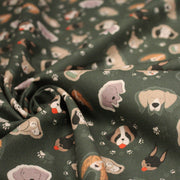 Tissu cotonnade vert anglais aux têtes de jolis chiens, collection AUTOMNE - STANDARD 100 OEKO - TEX - TissusPapi.com