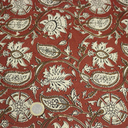 Tissu coton fin imprimé INDIENNES rouge aux fleurs traditionnelles indiennes ocres et écrues - TissusPapi.com