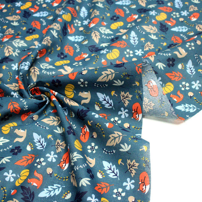Tissu cotonnade bleu canard aux renards, citrouilles et feuilles, collection AUTOMNE - OEKO-TEX STANDARD 100