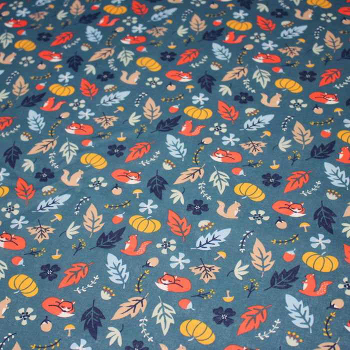Tissu cotonnade bleu canard aux renards, citrouilles et feuilles, collection AUTOMNE - OEKO-TEX STANDARD 100