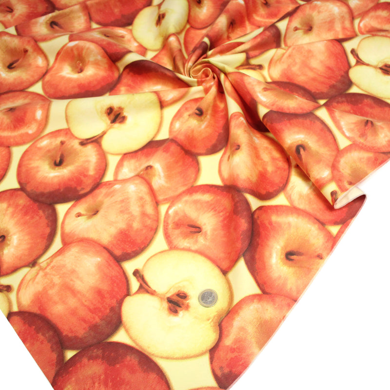 Tissu gabardine coton imprimée aux pommes oranges et jaunes - TissusPapi.com