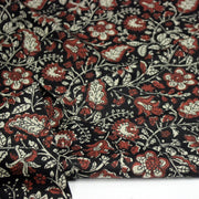 Tissu coton fin imprimé INDIENNES noir aux fleurs traditionnelles indiennes rouges et écrues - TissusPapi.com
