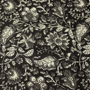 Tissu coton fin imprimé INDIENNES noir aux fleurs traditionnelles indiennes noires et écrues - TissusPapi.com