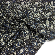 Tissu coton fin imprimé INDIENNES noir aux fleurs traditionnelles indiennes écrues et bleu Prusse - TissusPapi.com