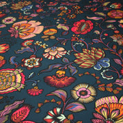 Tissu demi natté INDIENNES fleuri 100% coton, fond bleu pétrole - Collection Thevenon - TissusPapi.com