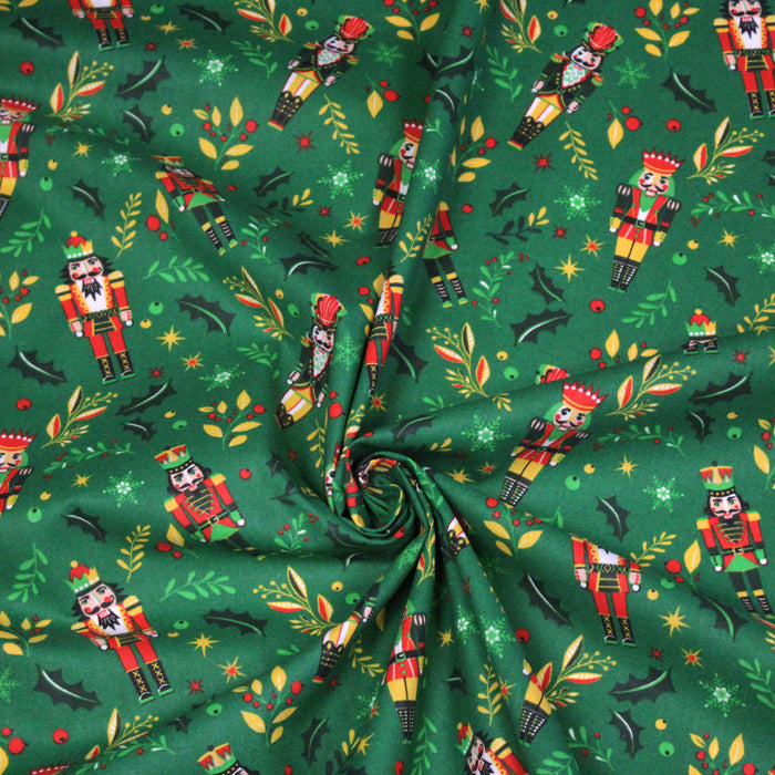 Tissu coton NOËL vert, motif Casse-Noisette et petits soldats de bois