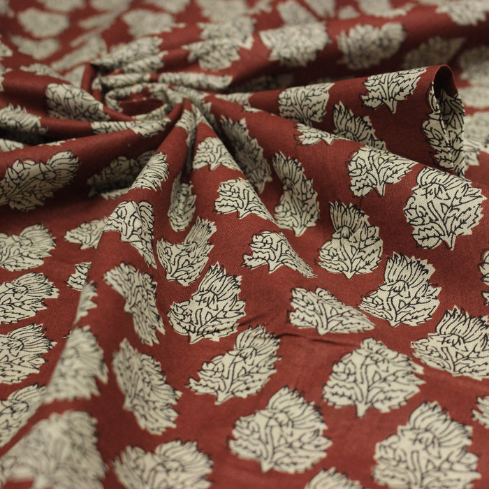 Tissu coton fin imprimé INDIENNES rouge rouille aux fleurs indiennes écrues et noires