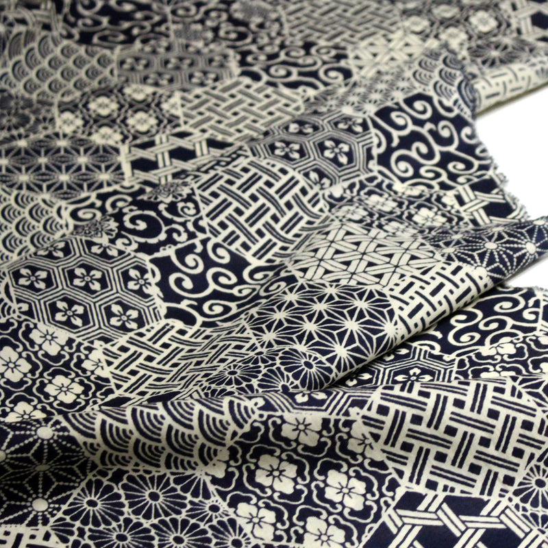 Tissu coton fin, Motifs japonais Asanoha, Seigaiha et Kikkō écru & indigo - STANDARD 100 OEKO - TEX - TissusPapi.com