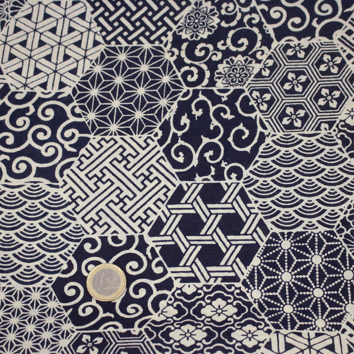 Tissu coton fin, Motifs japonais Asanoha, Seigaiha et Kikkō écru & indigo - STANDARD 100 OEKO-TEX