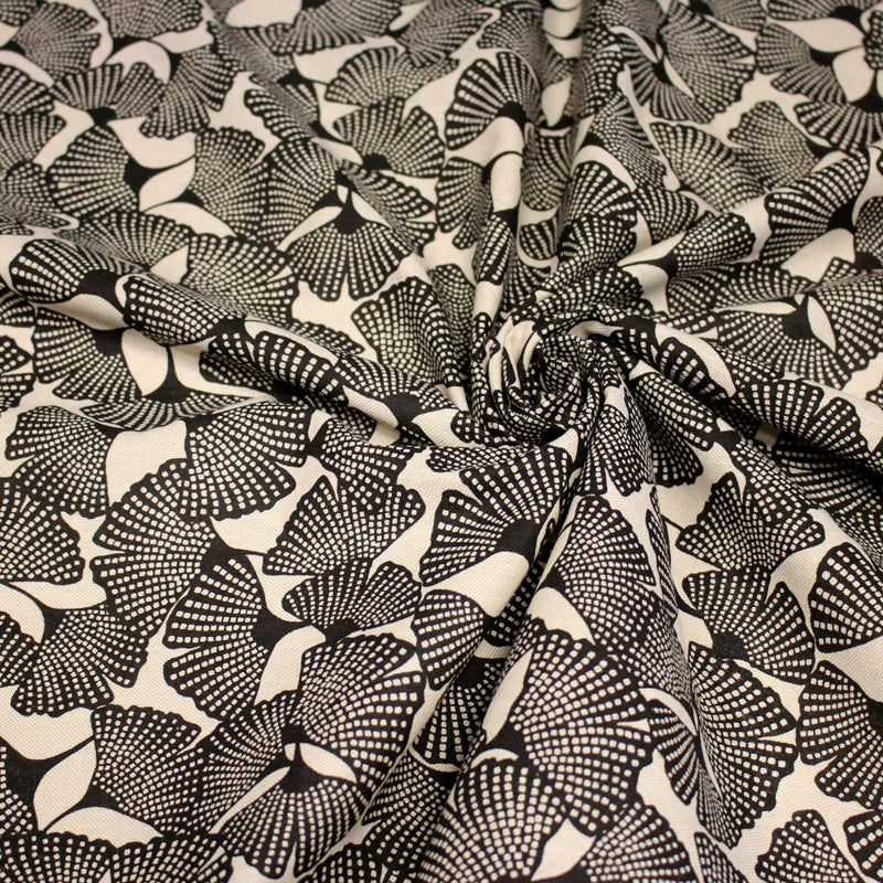Tissu coton demi natté motif japonais GINKGO : BLEU ou NOIR - OEKO - TEX STANDARD 100 - TissusPapi.com