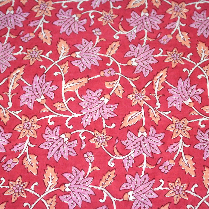 Tissu coton fin imprimé INDIENNES, fuchsia aux fleurs roses et orange corail – STANDARD 100 OEKO-TEX