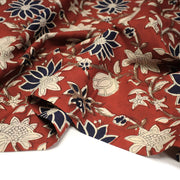Tissu coton fin imprimé INDIENNES, rouge aux fleurs bleues et écrues – STANDARD 100 OEKO - TEX - TissusPapi.com