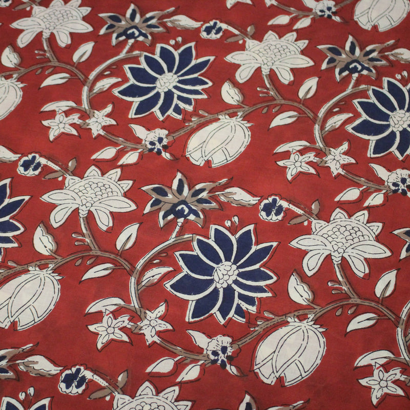 Tissu coton fin imprimé INDIENNES, rouge aux fleurs bleues et écrues – STANDARD 100 OEKO - TEX - TissusPapi.com