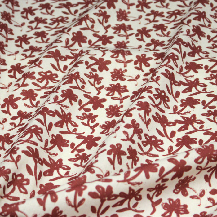 Tissu cotonnade motif japonais HANA - E, aux fleurs dessinées rouges, fond écru - TissusPapi.com