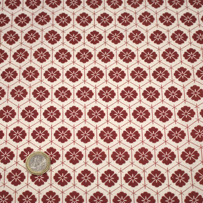 Tissu cotonnade motif japonais KIKKŌ HANABISHI, fleurs & hexagones, rouge & écru - TissusPapi.com